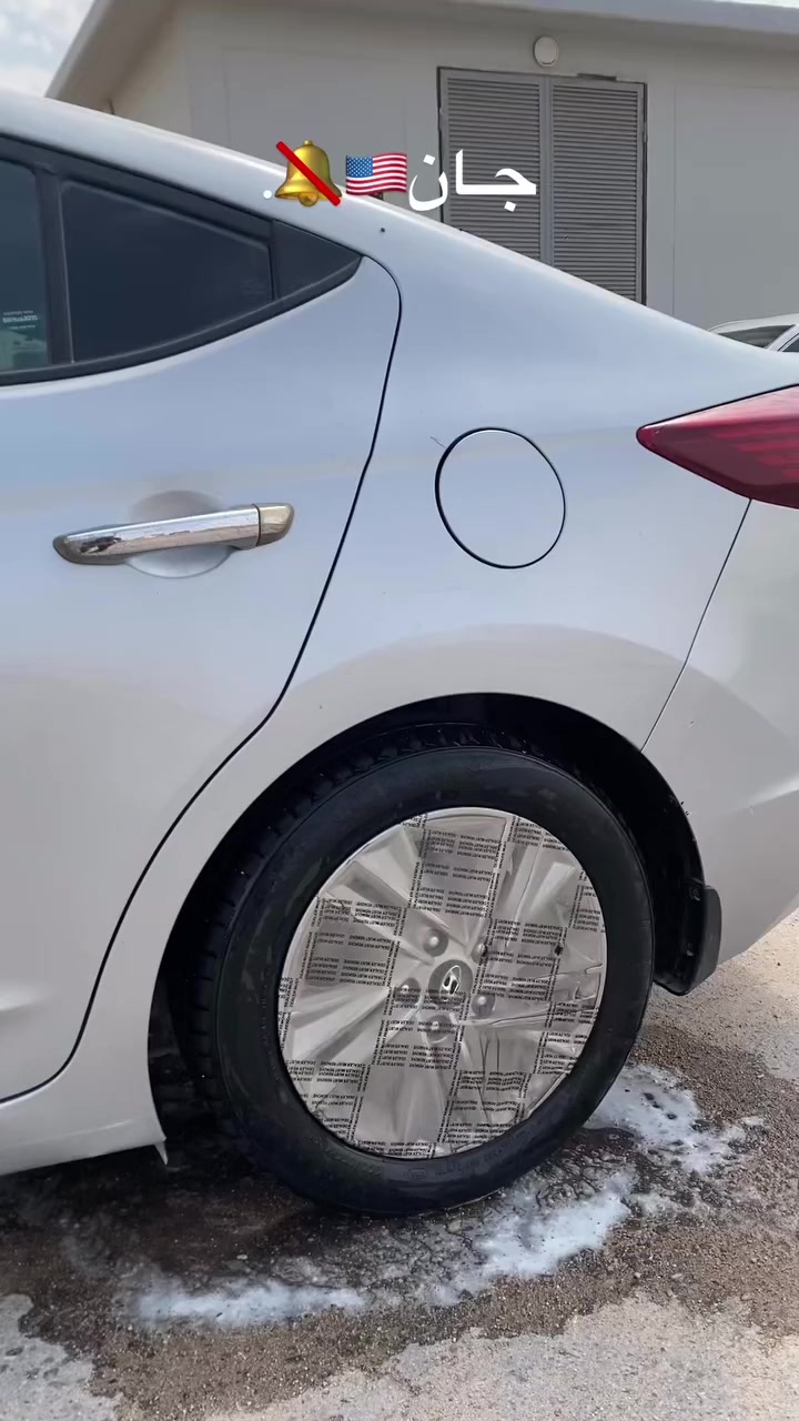 السلام وعليكم الانترا مديل 20وارد امريكي داخله غرق لدوسه تعمل وتسير جاهزه سياره بيها هذا جاملق مبين بلتصوير وبيها شبر باب سايق بارد وبيها شبرين صبغ الباقي كله كفاله معوقين عندي وكاله عامه بيها هذا رقمي متواجد واتساب ***********هذا الاسيا بي فقط واتساب مكاني البصره القبله حي بغداد
