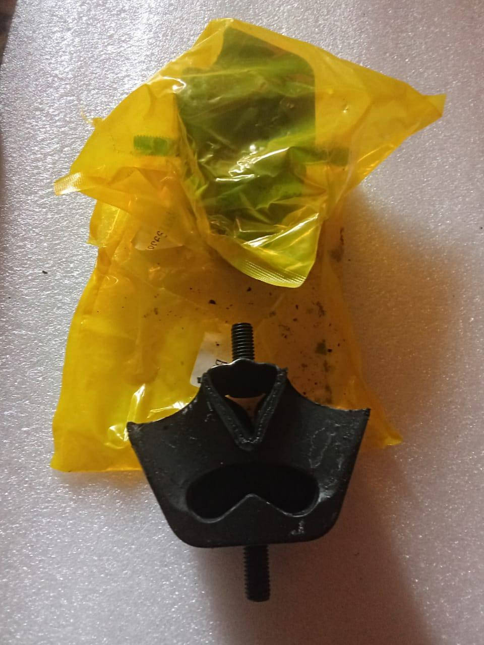 مرايات الزوج 12 الف
سيم كلاج 10 ألف 
اذن محرك الزوج 15 الف
جوبي رفع جام الزوج 5 الف
 درايم شفت واحد 20 الف
يوجد خدمة التوصيل لكافة المحافظات ٥ ألف 
رقم بي واتساب ***********
