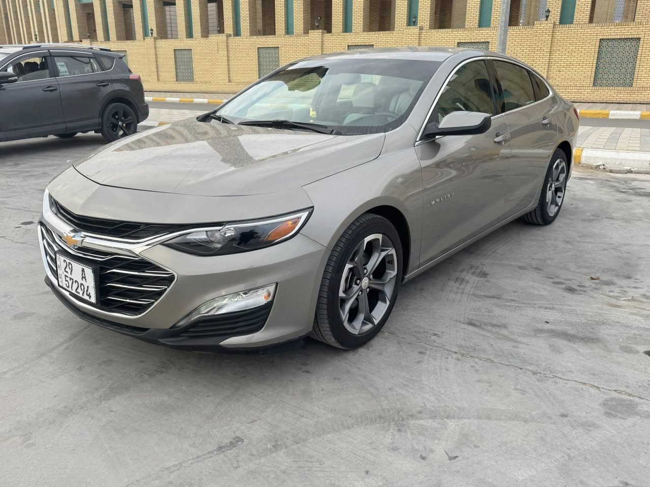 ماليبو 24
رقم واسط / شهداء
$130 وبيهه مجال
***********
