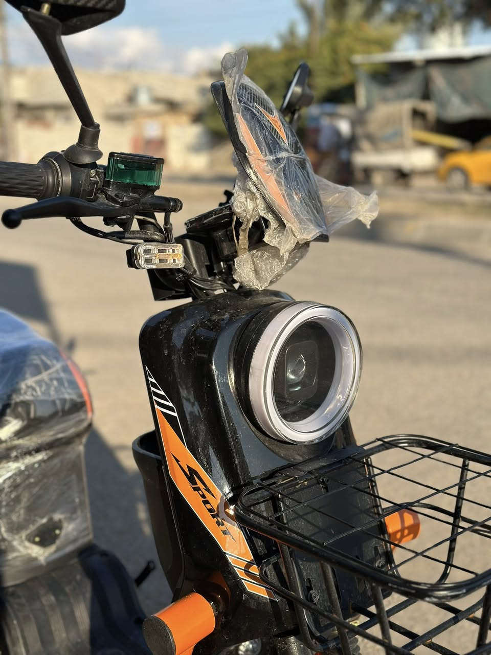 السلام عليكم دراجه شحن للبيع 
ملف 15005بطاريات دبل 
22امبير 
دراجه بعده صفر مستخدم اسبوعين 
رايده 475وبي مجال العنوان مركوك حي العروبه 
***********
