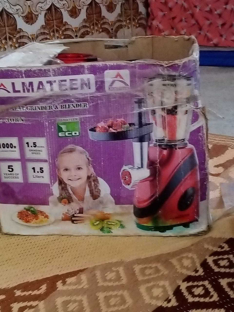 سلام عليكم غراض للبيع 
1-اوفن اكبرحجم امريكي جديد 200بي مجال
2-عجانه كهربائيه جديده 130بيه مجال 
3-مثرامه مع خلاط جديده 90بيه مجال 
4-مكينه خياطه هندي 120جديده بيه مجال 

للاستفسار الاتصال على الرقم ***********
واتساب او مراسله الصفحه
