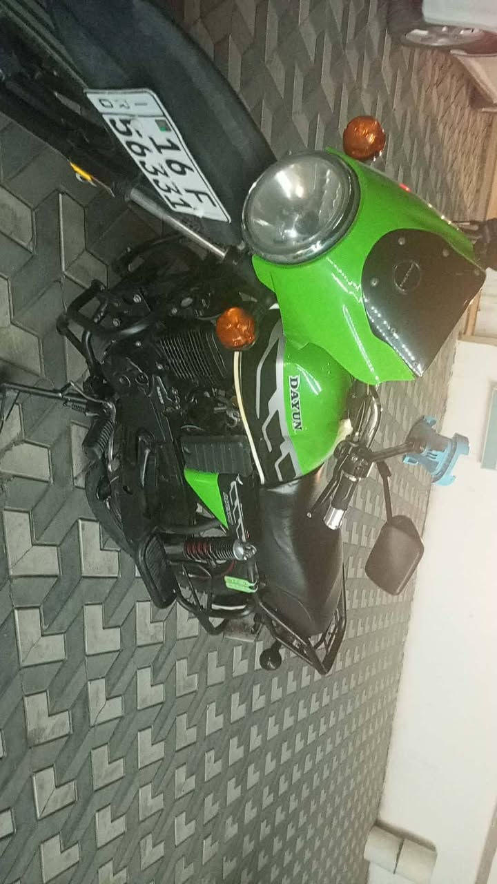 السلام عليكم دراجه دايوان مكفوله من كلشي موديل 23 محرك 200cc رقم ديوانية انكليزي  سنوية بأسمي شرط تحويل ثاني يوم الدراجه امانه الله نضيفه.. السعر 2350 وبيه مجال ... مكاني بغداد الشعله ... رقمي ***********
