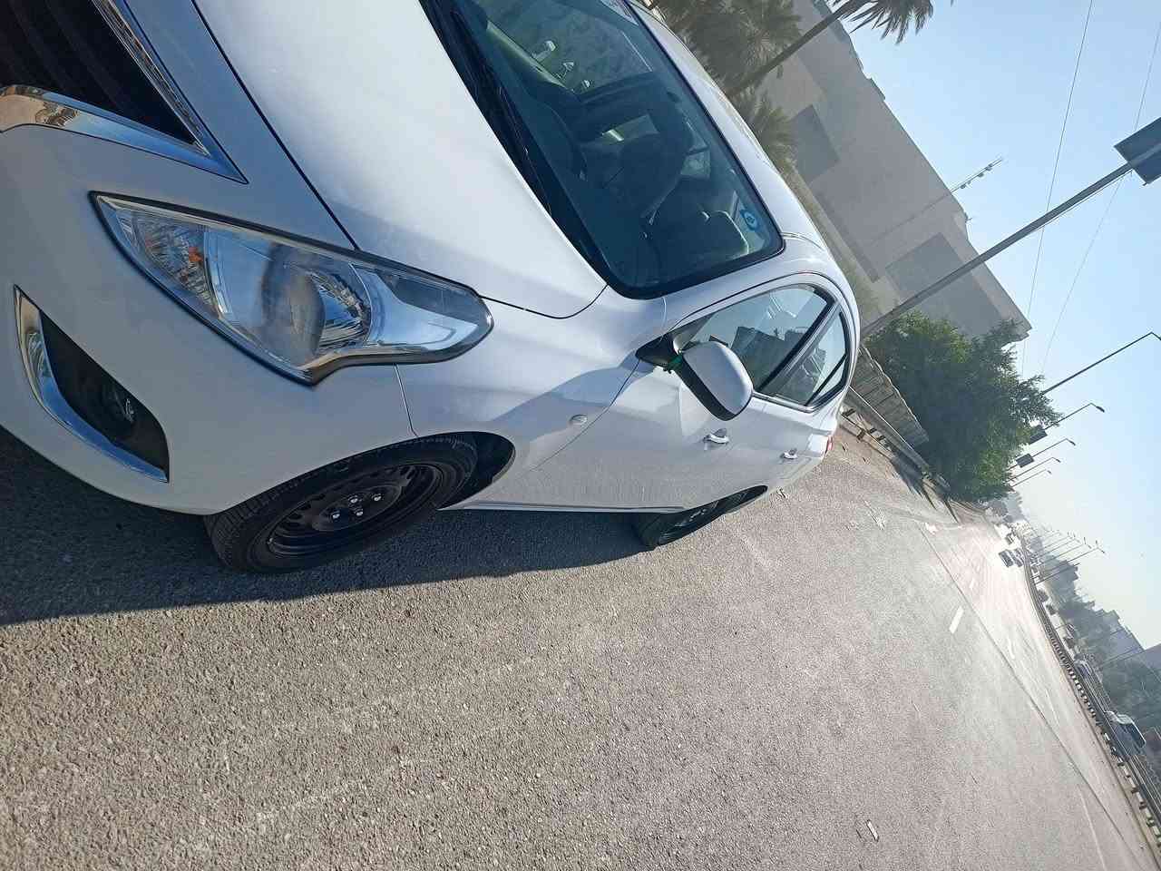 سني هندي أم لبليته زركه شركه السور البيع مكفوله من ضربه وصبغ مديل 24سعر 133وبيه مجال***********
