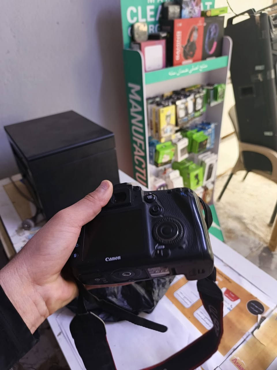 كامرات البيع شراي يجي خاص
هاذه الرقم ***********
