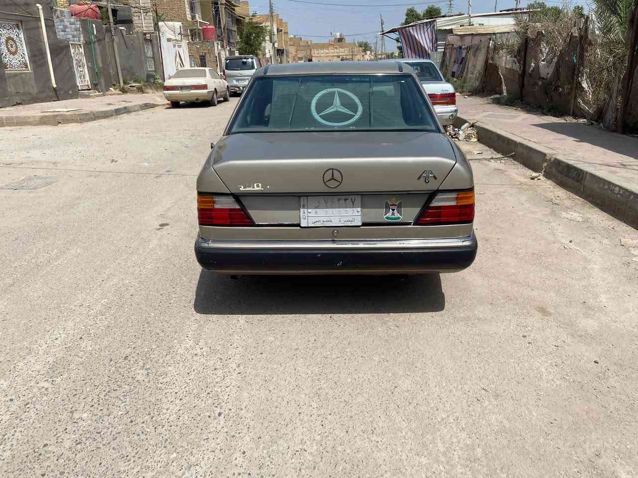 سلام عليكم
مارسدس دب موديل 91

مكينه 2ونص تبريد شغال 

جام كهربائي سلايت شغال

سيارة جاهزه سنويه 27الاستفسار تصل ***********

رقم بصره مكاني ناصريه
سعر48

