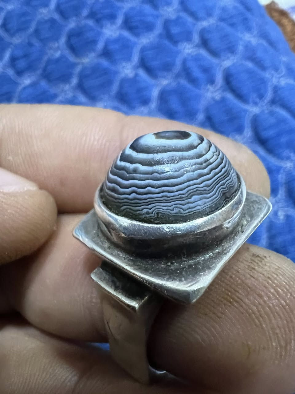 داودي قديم خرزه كامله السعر 400 بي مجال قليل


**إذا كنت صاحب هذا الإعلان وتريد حذفه لأي سبب، رجاءا أرسل رسالة إلى الدعم الفني**