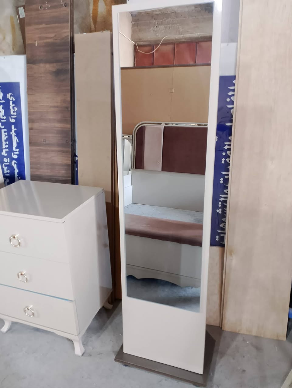 غرفه نوم تركي 9 قطع نظافه فول لون كولد مميز
السعر 700 وبيها مجال 
العنوان موصل صناعة الكرامة


**إذا كنت صاحب هذا الإعلان وتريد حذفه لأي سبب، رجاءا أرسل رسالة إلى الدعم الفني**