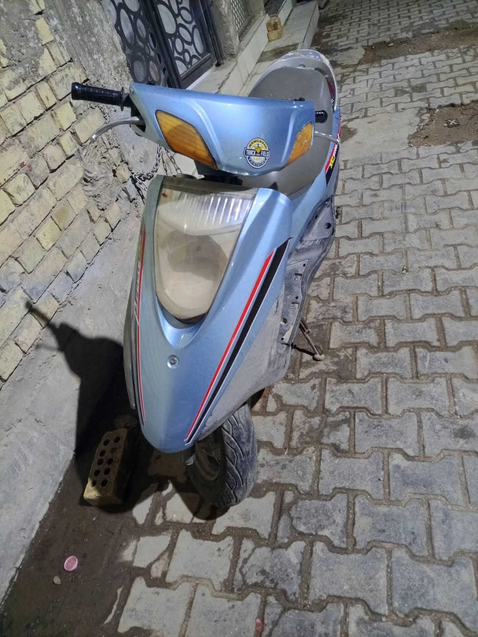 متاح دراجه بريز نظيفه كلشي شغال بس الاشاير لا السعر 375 بيها مجال بسيط العنوان بغداد  ***********
