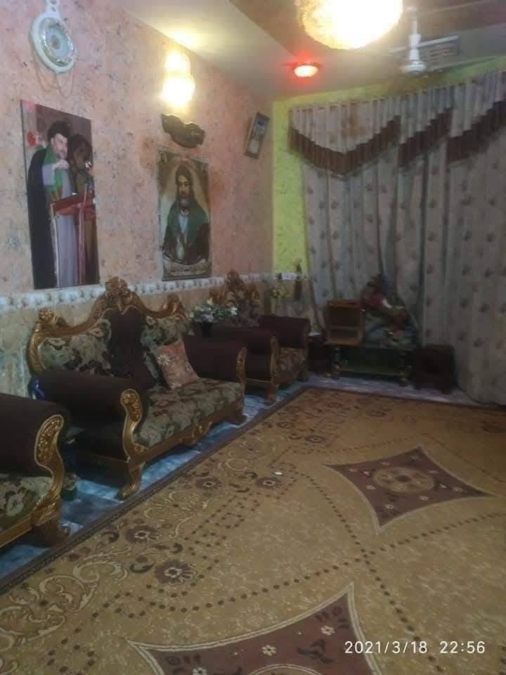 بيت للبيع المساحة 200م حي الحسين عليه السلام ( الحي العسكري)
طابو صرف شارع حسينية الزهراء عليها السلام يحتوي على غرف نوم عدد 2 واستقبال ومطبخ ومجاميع صحية وصالة للاستفسار الاتصال على الرقم التالي ***********
أو مراجعة مكتب القبطان لبيع وشراء العقارات شارع علي قمارة قرب أسواق حسون
