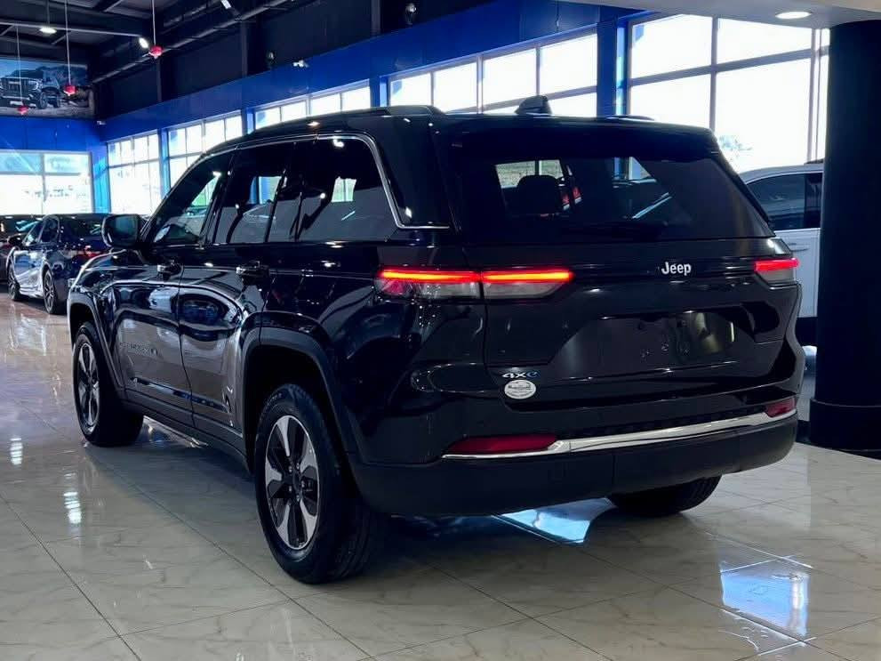 جيب كراند شيروكي 2024 هايبرد بدون حادث مكفوله كلين 
لبيع شهداء ميسان لبيع 
مكاني ميسان 
***********
