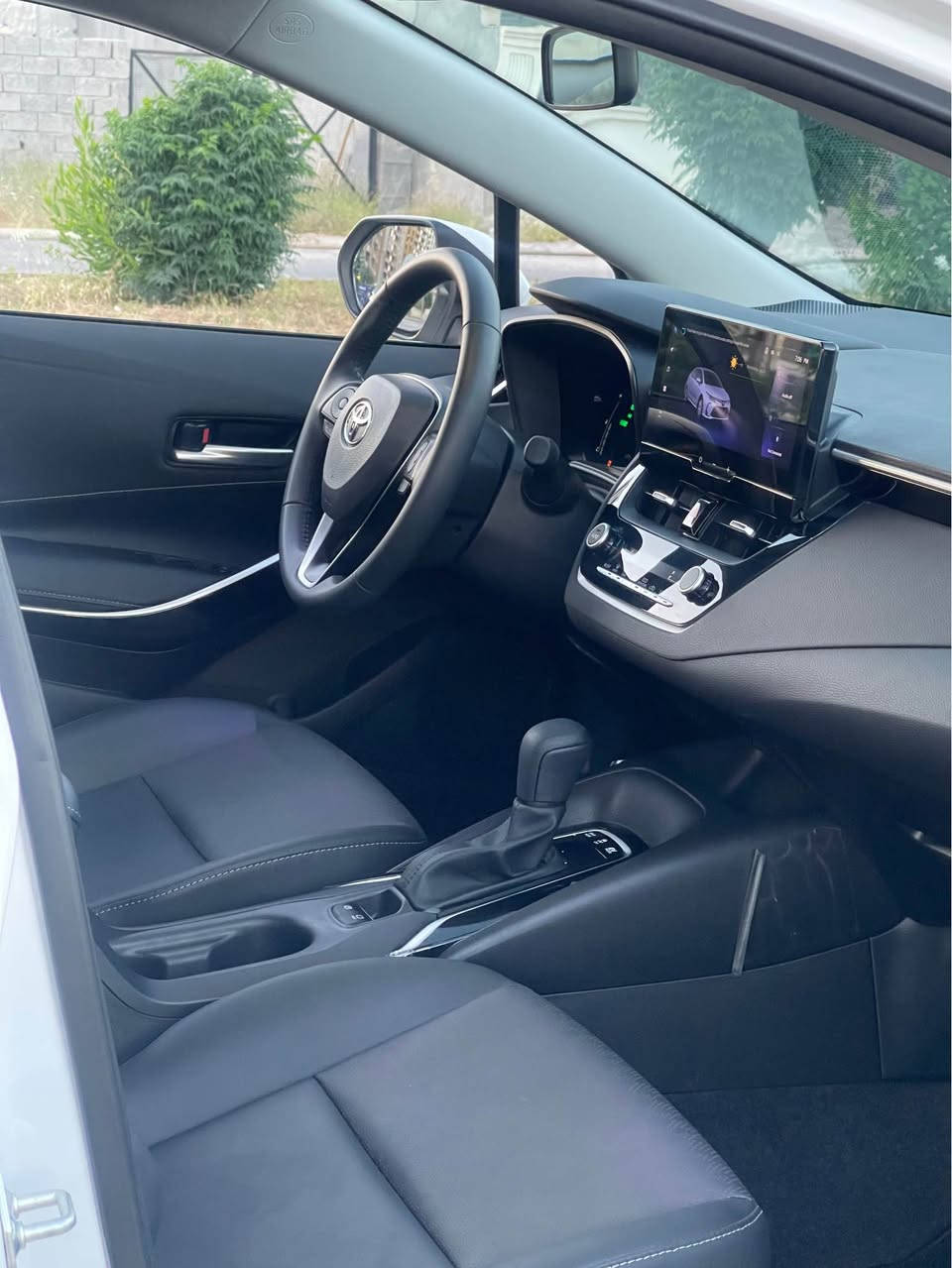 تۆیۆتا کرولا هایبرید 2025 , 2700km , فول مواصفات 
161 سعر 
*********** أربيل, العراق
