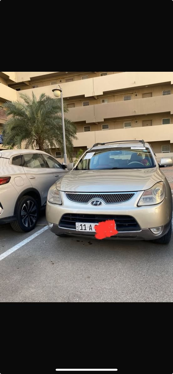 السلام عليكم فيركروز موديل ٢٠٠٨ للبيع مصبوغة حزام  وضربتها جاملغ ايمن والسيارة بحاجة الى بعض الملاحظات  البسيطة
السعر٩٥ ورقة وبيها مجال  السيارة خليجية. 
الاستفسار الاتصال ع الرقم ***********
