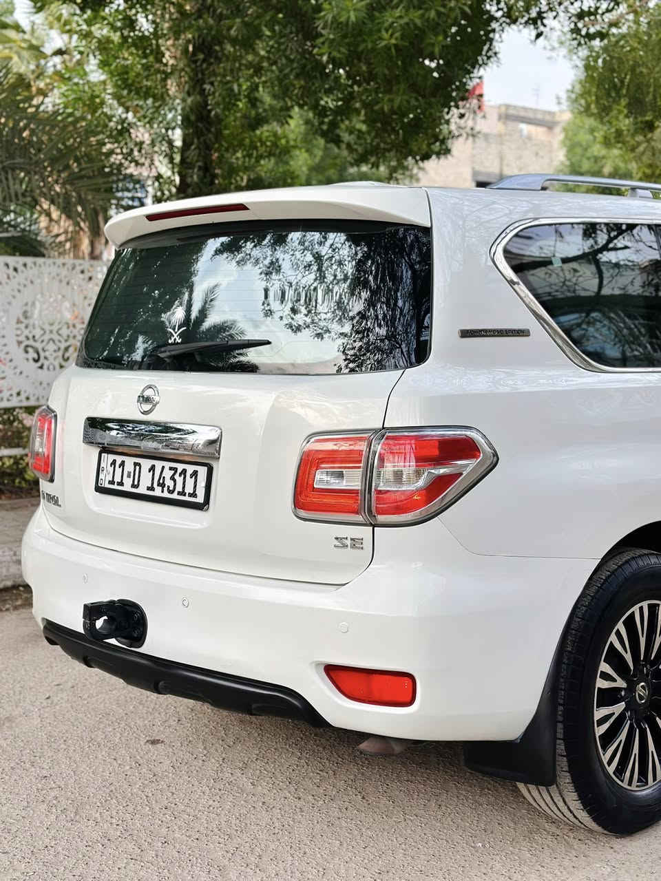 ⚜️السَلام عَليكم 👋🏻

⚜️تحية طيبة بكل ماهو جديد🇸🇦📦 و مُميز مَلك اليابان 🇯🇵 

⚜️نيسان باترول ( بَطل الدروب ) SE

⚜️موديل / 2011🚗

⚜️السعر / 232 💵 وبي مجال للشراي ⁉️بيع فقط بدون ❎مراوس  

⚜️:السيارة خلجية بدون حادث بدون ضربة بيها بارد ومكانات جراد معروف اللون الصدفي بالياباني وخصوصاً الباترول يجرد خلل مصنعي مكانات قليله وعندي صورها قبل لا اسويها كير و محرك بشرط ممفتوح حدادية و تايرات جديدة سنوية و ارقام جديدة تحويل ثاني يوم .

⚜️السيارة المحرك الصغير SE 5600 المرغوب  
320 🐎 
⚜️مواصفات / 📑

⚜️( فتحة ✅، كشنات مخمل وعليها دوشمة جلد الكشنات مع البيبان والتكم ✅، زنون بلادي✅ ، ثلاجة✅ ، صندوق كهرباء مع بصمة الابواب  
كشنات كهربائية ✅، أنضمة قيادة 4 فور ويل✅ ، 7 راكب ✅، كاميرة خلفية مع حساسات امامي خلفي مع رادار امامي ✅، بيه بعد هواي✳️ 

✅⚜️مواصفات 📑) 

✅⚜️للاستفسار / ***********/***********/📱
