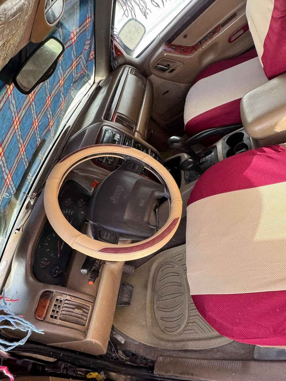 جيب شيروكي موديل 2000 رقم قادسيه الماني مشروع وطني مداور ثاني يوم
كير ومحرك بلاد 8 سلندر كير جديد حاويه 
حداديه جديده
دواخل نظيفه كلش
عنبار وبريشر وراديتر جدد
كهربائيات كلها تشتغل
طخم تاير ويل كب
مكان السياره الناصريه المركز
السعر 32 وبيه مجال 
للاستفسار ***********
