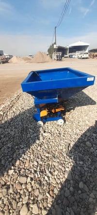 ناثره مستخدمه  ١٠٠ دونم فقط   جديده  سعرها مناسب  استفسار اكثر اتصال ع...