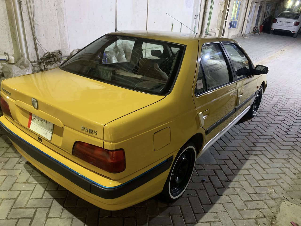 السلام عليكم سياره بيجو بارص 15  السياره حلوة وكلشي بدلت بيه حديد بسمي رقم نكليزي تبريد ويه سويج السياره خير من الله بس سار بيه صوت بلمحرك ماعرف شنو بس تمشي مابيه شي سالت كلمن يحجي شكل اريد ابيعه على وضعه مكاني مدينه الصدر الأولى ***********
