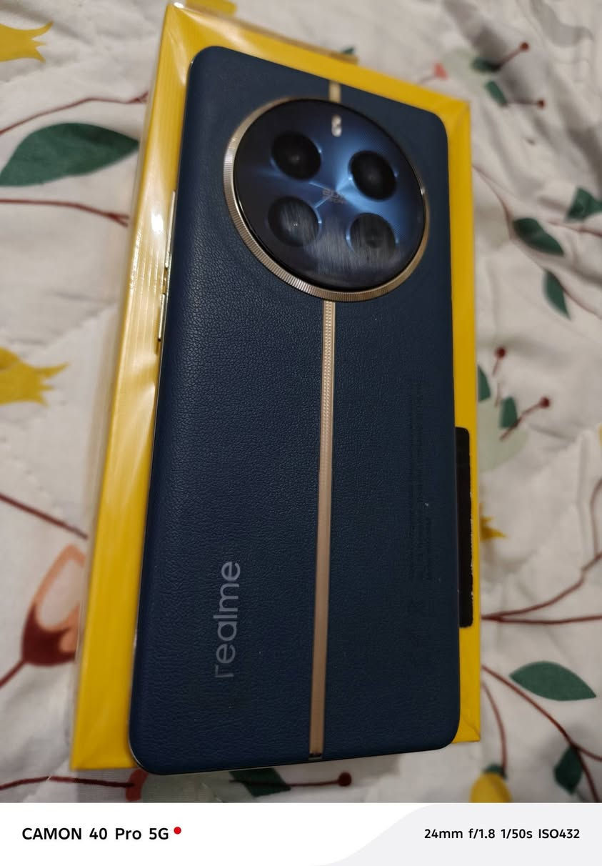 ريلمي 12 Pro 5Gاذا بي زلخ واحد تاخذ بلاش
ذ ٥١٢/ والعشوائية 12ب12
مع كارتونه وكفرات 2
السعر 300 
مكاني بعقوبه للتواصل ***********
