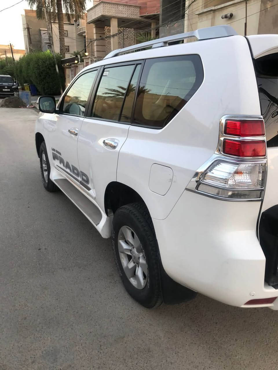 برادو موديل ٢٠١٢ اللون ابيض
رقم اربيل باسمي 
سعودي TX
مكفوله بدون ضربه او خدش او صبغ 
سياره جاهزه بدون اي نقص 
مال بيت استعمال قليل جدا 
ماشيه  ١٢٢ الف كيلو متر 
طقم تاير جديد 
السعر ٢٥ الف دولار 
مكان السياره بغداد .. الخضراء 
***********  واتساب

