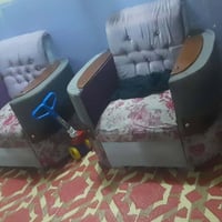 الصمود • كنب • ديكور