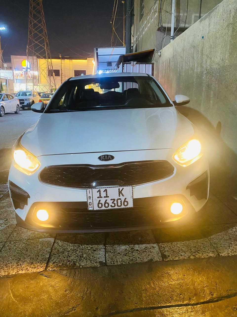 ( خـليـجـي ) سيراتو موديل 2019 
محرك 1600 ماشيه 87 الف داخل بيج
 5 ويل كب 
بكلايت لد / تبريد خلفي / دبل ايربالك باقي مواصفات معروفه

رقم صاحب سيارة ‭0776 331 4959‬
مكان السياره بغداد / الحرية
