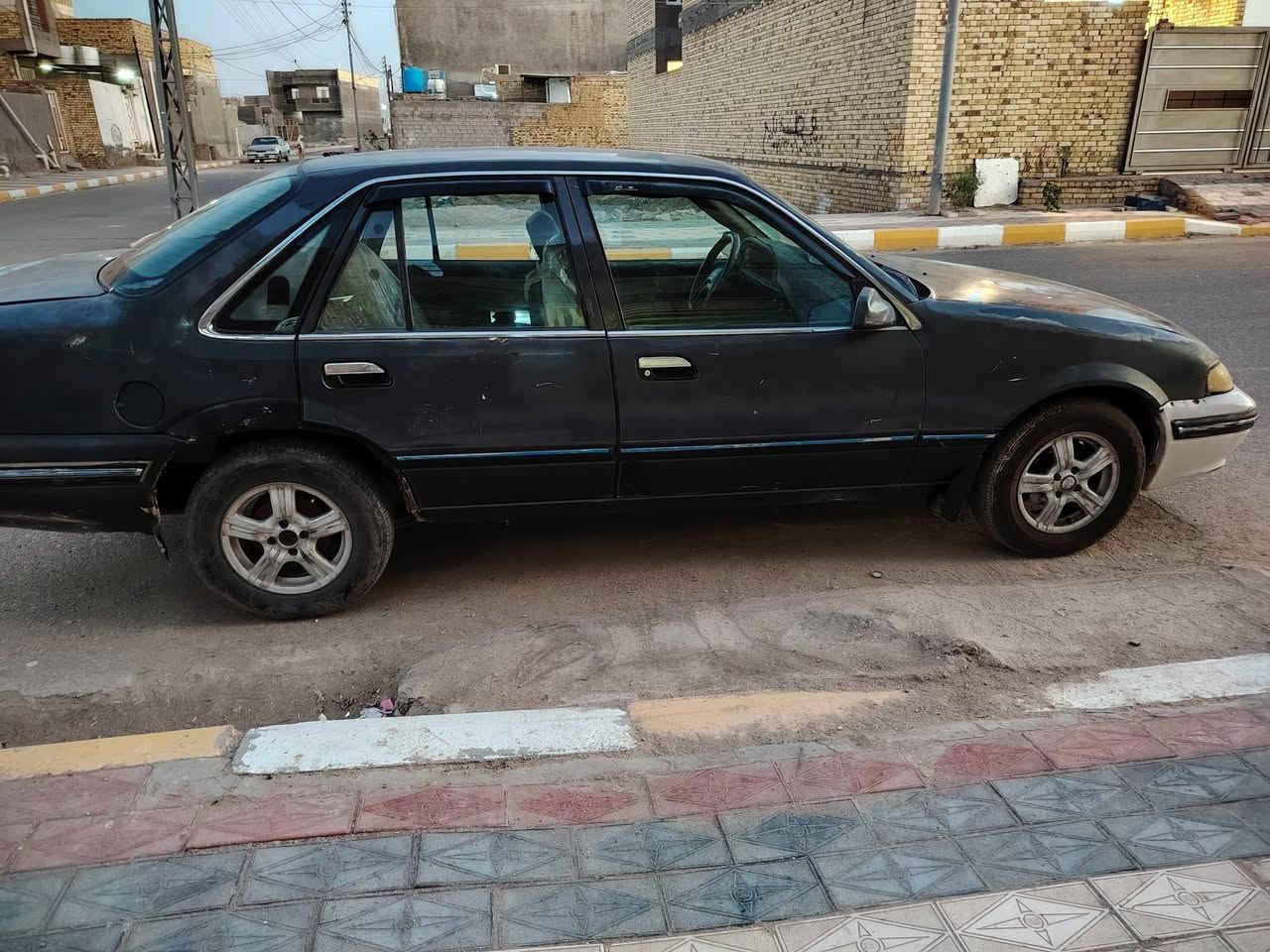 السلام عليكم ورحمة الله وبركاتة برنس للبيع لون اسود مكينه بلاد كفالة كير مكينه منضومة تبريد كاملة كير عادي رقم واسط مشروع وطني باسمي 
اي استفسار اتصال على الرقم ***********
للبيع فقط
