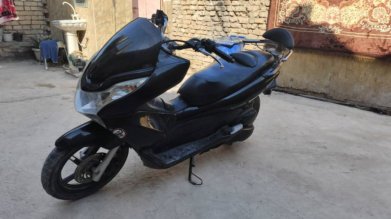 جيل اول دراجه حلوه ونظيفه
نقص فقط ستان تعليك و قفل الصندوق
مكينه ناعمه مكفوله من الفتح *********** متواجد واتساب
السعر 1300
