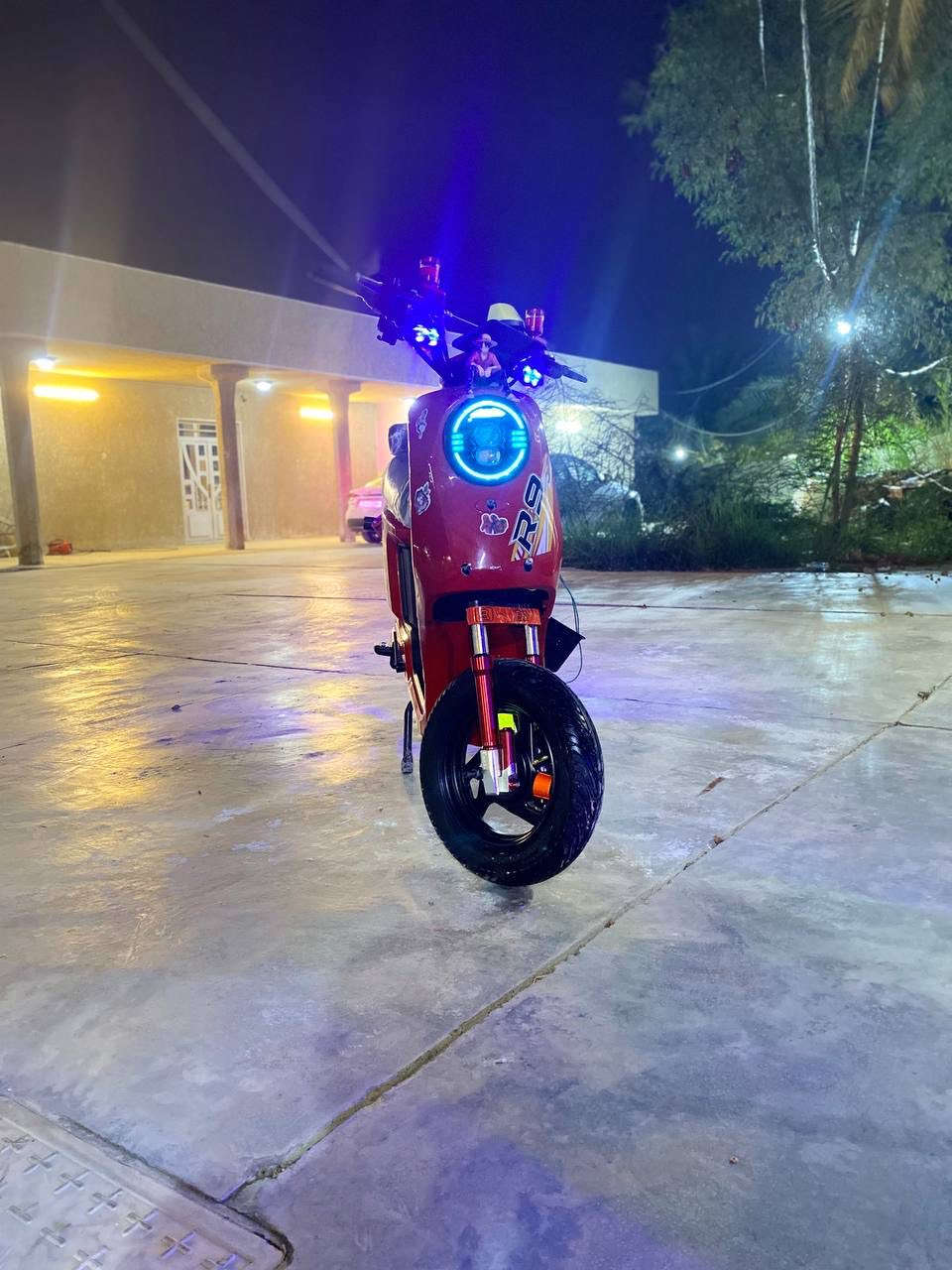 دراجه R9 ريان للبيع لدراجه مزوده تزويد خارجي عمبار وتغليف لكشن ستاند تزويد جاملاغ كاربون فايبر لايت 3 عدسات اصفر ابيظ راصطه مال ستيرن دراجه 5 باتري كبار وجوزه تزويد واي مصلح اروح وياك شرط لفحص لسعر 475 وبيه مجال قليل لمكان حي الجهاد الحمدانيه

 الرقم ل تواصل : ***********
