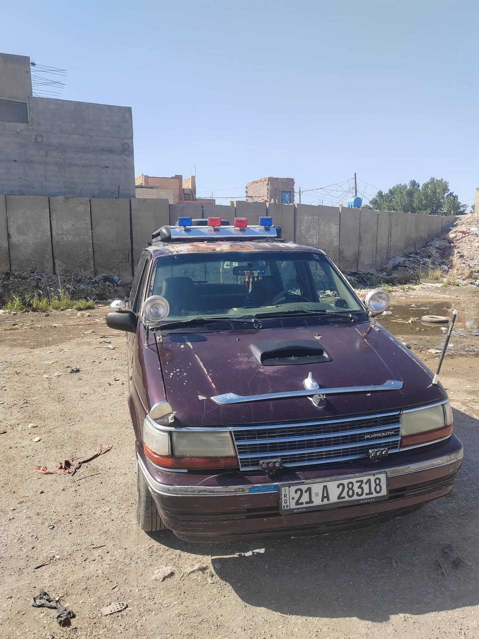 كرايزر ٩٥ رقم شمالي كير ومحرك جدد باتر جديد تخم تاير مابيها لاصبغ لاظربة قويا صدر تمام سيارة هزة جديدة سنوية بسمي ل٣١ تريد تحويل تريد وكالة محرك ٤ سلند بلادي سعر ٤٠ وبي مجال ***********
