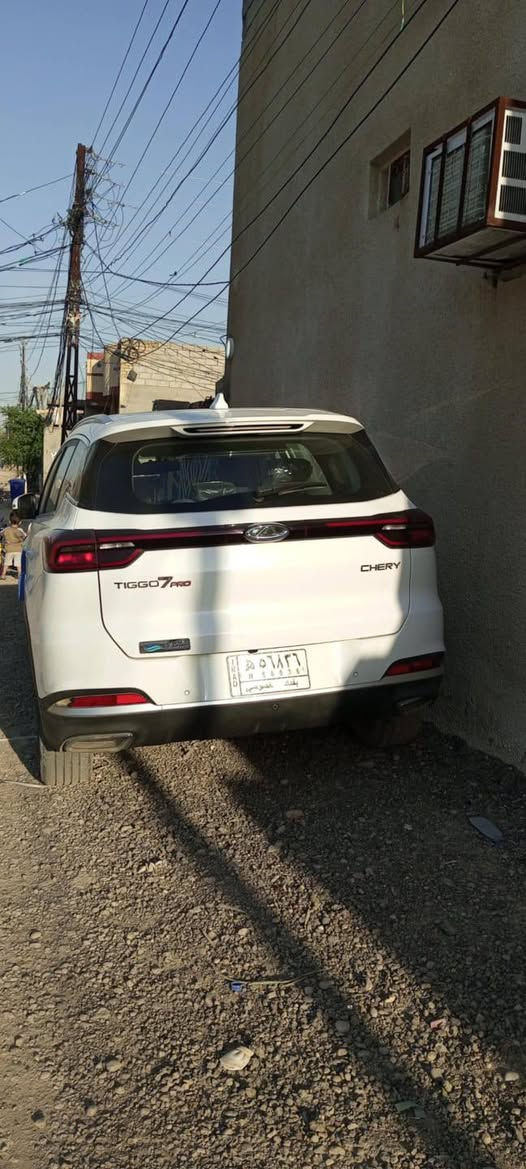 ✅شيري تيكو ٧ برو  Chery Tiggo 7 pro
✅نصف مواصفات Comfort 

✅ موديل 2022

✅ماشية 67640

✅ بعدها بالضمان ٣ سنوات بعد 

✅ابيع نقد 138 و بيها مجال 

❌نقصها دبلات فقط 

✅مطلوبة للمصرف باقي 4 سنوات عليها ابيعلك و احولك بأسمك 

✅رقم بغداد 

✅لون ابيض غير محدد

✅واتس آب ***********

✅بيها بارد بالبنيد و باب خلف السائق فقط
