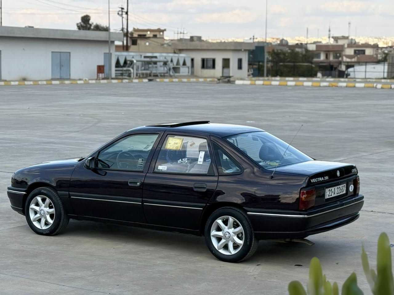 السلام عليكم للبيع اوبل فكترا حجم 20موديل1991 محدثه1995رقم أربيل 2030شرط التحويل والغرامات كير ومحرك بلشرط سیارە صبخ عام للجمالی بدون ضرب و خیاص كير عادي كهربائيات شغاله مسجل وسمعات باتري جديد تايرات جدد ويل كروم  داخل نضيف سلايت السياره نضيفه انظف من الصور عنوان السياره في كركوك  السعر 48
مامتواجد عل فيس
***********
