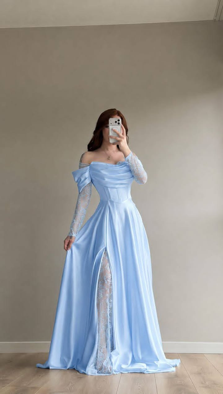 كولكشن السهرة من عنا غير 😍😍
قطعة محروقة بأفخم قماش وأجمل دانتيل 

تفاصيل كلها أنوثة 

فستان للأميرات تميزي بأجمل إطلالة 

⁠⁠ فستان ساتان اجنبي توب 
مع تحلاية دانتيل خامة مستورد 

سحاب بالضهر 
 
قطعة محروفة لأجمل الصبايا 

الوان الصورة ولا احلى 😍 

بلبس من قياس 38 لل 44 
 

تواصي والتسليم بعد 14 يوم

توصيل بالشام وشحن للمحافظات 
قدموس ومسارات 

شحن لإدلب ومنبج بشركة مسارات


**إذا كنت صاحب هذا الإعلان وتريد حذفه لأي سبب، رجاءا أرسل رسالة إلى الدعم الفني**