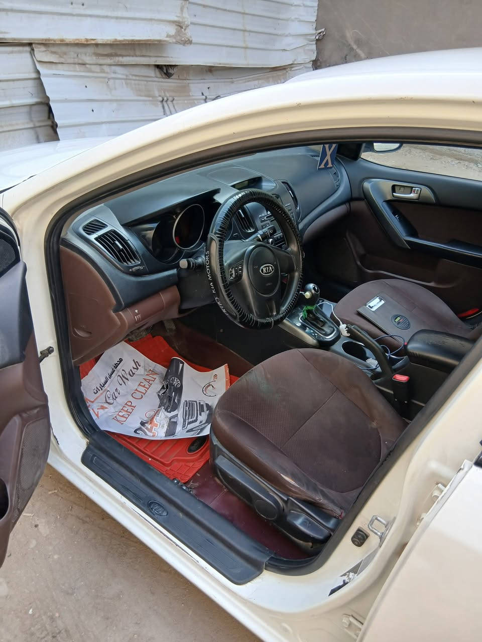 سيراتو موديل ١٢ للبيع خليجي 
ابيض رقم سليمانية 
محرك ١.٦ مكفول محرك كير 
شواصي لغود 
بغداد البياع 
باقي التفاصيل واتس او اتصال
***********
السعر ١٠٠ بيها
