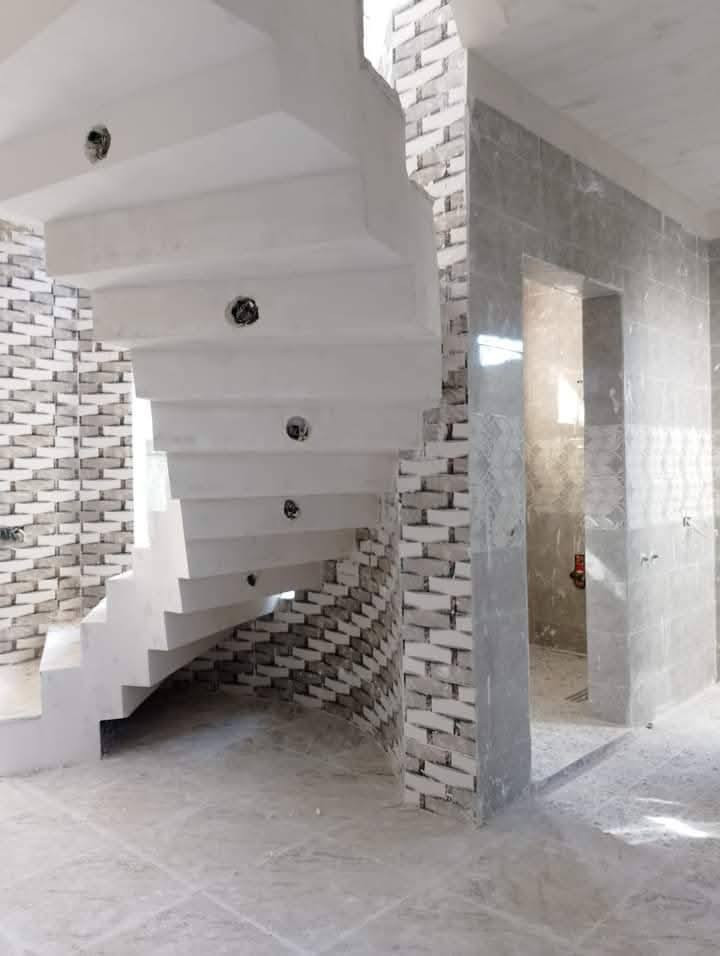 كادر لباخ جص من الموصل شغل عل مسطرة البيت يطول ٣إيام المبيت ابنفس البيت النشتغلو التزام بالموعد وأتقان بالعمل مواصفات العمل حسب الطلب تنعيم جام وصور كدام العين  متفرق حالين ومن الله التوفيق للجميع ***********ونتصل الخاص مفتوح
