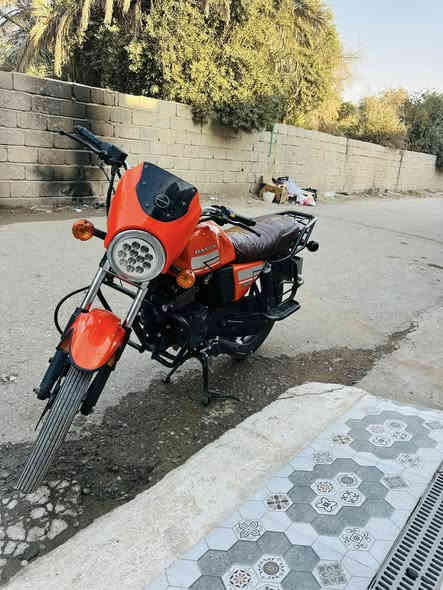 سلام عليكم دراجه دايوان موديل ٢٢ دراجه تخبل وراق سحب سعر دراجه مليون و ٥٠ بي مجال مكان ديالى شهربان 
***********
