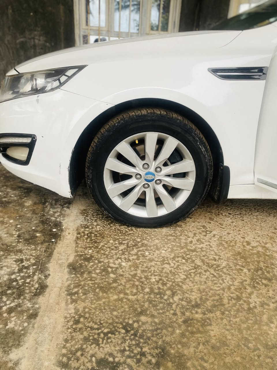 السلام عليكم
كيا اوبتما موديل 2013
رقم اربيل قديم سنويه ساقطه ب 2024 تحويل مباشر وكاله مااسوي 
خليجي 2400 دوش 
السياره فول الفول VIP
بانورما طكتين 
دبل كزوز 
كشن كهرباء +خزن ميموري
بصمه تشغيل +بصمه أبواب 
تبريد لمس 
شاشه كبيره + كامره خلفيه 
لايت زنون 
بك لايت LED ليزري 
قطعتين تبريد 
انظمه قياده 
مانع انزلاق 
كروس تثبيت سرعه 
كروس تحكم ناقل الحركه 
حساسات امامي خلفي 
مري شفط 
اشاير بلمري 
اربعه دسك 
ABS

السياره مابيها نقص برغي مكينه شادوها قبل شهرين حاويه ب 13 ورقه كير صدر تبريد كله جديد 
بشرط ترايك 220 ✈️
سونار مرفق ويا المنشور بيه رش اثر بطش بدون حادث 

مكان السياره بابل 
السعر 113 بيها مجال بسيط 
***********
واتساب موجود
