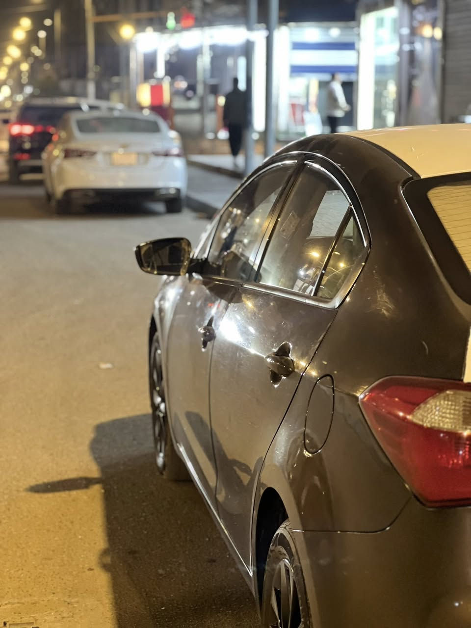 السلام عليكم
سيراتو 2015 خليجي مكينه 1600 مجفته بيها بارد بالجاملغ الأمامي جهة السايق اربع اصابع لا تبديل لا صبغ بيها جراد خفيف بالصندوك والقماره مشدودلها بصمه وتشغيل عن بعد وشاشه أندرويد السعر 110 الرقم ***********
