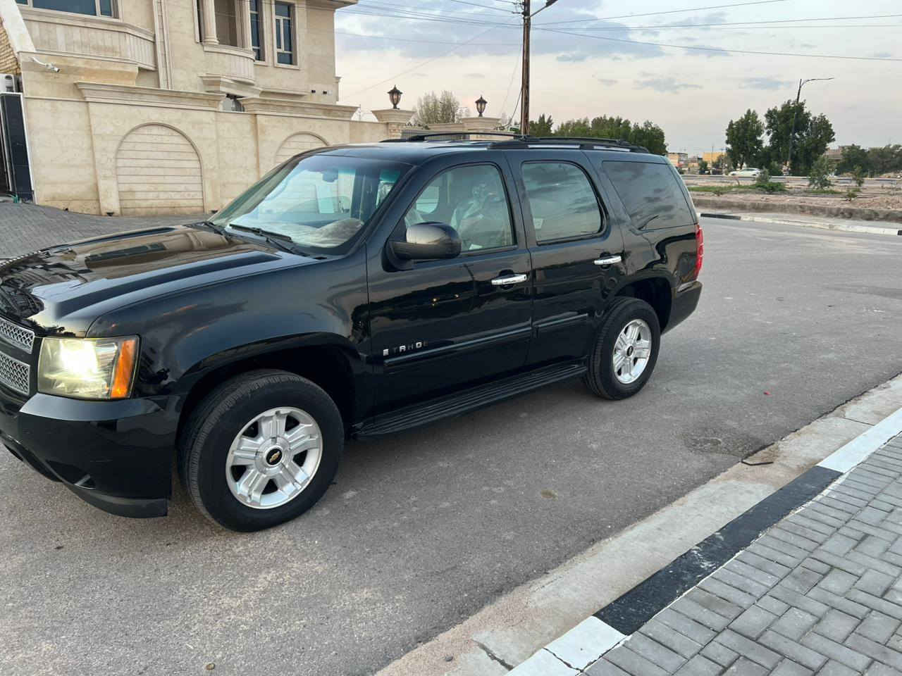 السلام عـَلـْيگمّ-ۈرحـْمّـٌة ٱللـّہ ﯙبُرگـّاتہ)  دخول جديد للبيع  اومراوس حسب القناعهه 
  تاهو ابتر Z71
تحكم جهتين 
دوشمه  مسويه كله 
وينه اليدور جديد  ادوات # ادوات  اسود  اصل 
1)    موديل 2010  دخول جديد
2) سياره جديده بمعنى الكلمه كفاله  كصه فتح انتربول وعشاير )
3)محرك  8 سلندر كفاله كير كفاله حداده 
4)تخم تاير جدد تبريد  ثلج 
وارد كندي بعدهه 
6)دواخل جلد 
7) جاهزه من كلشي 
8)    مسجل   دمام مكبارات صوت 
10)متومه شمالي طبق الأصل سنويه 28  
11)  كفاله م̷ـــِْن سرقه وعشاير واني  حاظر
12)عنوان بصره 
 13) رحمه والديك اي واحد مايشتري لا يراسل ليئن
 معلومات كله كتبته  واي ستفسار ***********  واتساب فقط  
14) السعر 110   وبيها مجال  قليل للطيبين
ملاحضه /سياره جيده معنه كلام  واني خادم
