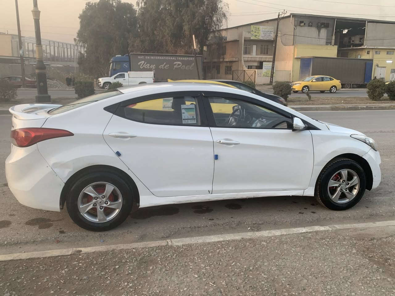 النترا 2012  
محرك 16 دوش معمر جديد
كير شرط
رقم اربيل شرط التحويل

صبغ 3قطع وشويه بتكمه اليمين بدون دواخل 

السعر 105 وبه مجال 

***********
