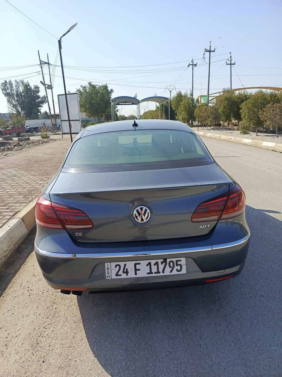 سلام عليكم فولكس فاجن باسات سي سي موديل 13 سياره بدون صبغ بدون ضربه السياره جديده كير مكينه خير من الله 
مكينه 2000 تيربو 
كير 6 نمر 
سياره كهربائيه كله شغاله تبريد تدفئه 
تحكمات استيرن 
شاشه وكامره 
كشنات كهرباء وتدفئه 
تبريد منفصل 
قطعتين تبريد 
اشاير بالمري 
لد ترحيب 
سياره مواصفات معروفه للبيع والمراوس السعر 115 وبيه مجال قليل مكاني ديالى هبهب ***********
