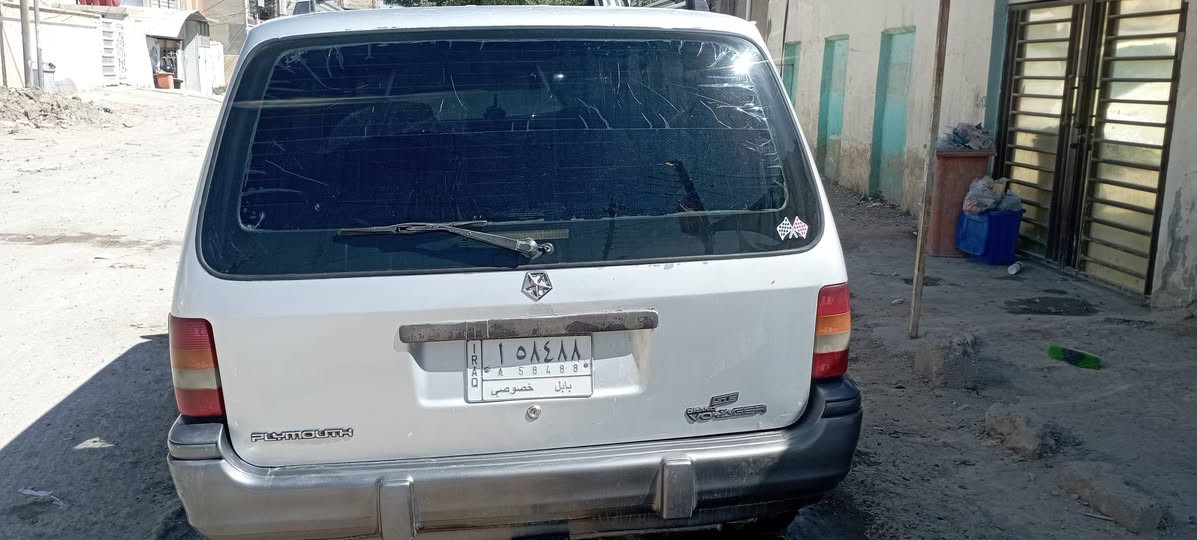 السلام عليكم
سياره دوج كلازلر للبيع او مراوس كير ومكينه خير من الله حداديه سبعين بالميه تايرات نظافة ويل كب 
السياره موديل 94
للبيع او مراوس حسب القناعه السعر 40 وبيه مجال 
تلفون ***********
