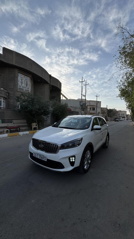 السلام عليكم سورنتو 2019 رقم بغداد نكليزي  بسمي  خليجي كفاله عامه حتا من البراد جديدة كارتون مال بيت ماشيا120 فول موصفات ما عدا البنيراما موصفات معروفه محرك6 سلندر كفالة  تايرات جدد تبريد ثلج جاهزه لاخير السعر250 مكاني ناصرية مركز لستفسار اتصل***********
