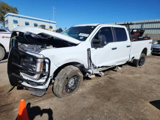 🚨 للبيع | Ford F-250 Super Duty موديل 2025 🚨

🔥 هيبة أمريكية... وقوة لا تحتاج إلى تعريف.

إذا كنت تبحث عن شاحنة يلتفت إليها الجميع من أول نظرة، فهذه هي Ford F-250 Super Duty. حجمها الضخم وحضورها على الطريق يجعلها من أكثر الشاحنات تميزاً وهيبة.

⚙️ محرك V8 سعة 7.3 لتر (8 سلندر)
من أقوى محركات فورد، مخصص للأعمال الشاقة، والسحب، والطرق الوعرة، ويتميز بعزم وتحمل استثنائي.

✔️ مناسبة للأعمال الثقيلة والرحلات والطرق الصعبة.
✔️ تصميم ضخم وحضور قوي في الشارع.
✔️ اعتمادية عالية وأداء يثبت نفسه في أصعب الظروف.

ملاحظة: ليست سيارة اقتصادية في استهلاك الوقود، لكنها صُنعت لمن يبحث عن القوة والاعتمادية قبل كل شيء.

💰 السعر: 91 ورقة.

📦 السيارة موجودة في المنطقة الحرة وجاهزة للشحن.

📌 تنويه: أجور الشحن مرتفعة بسبب حجم السيارة الكبير، إذ يبلغ طولها 6.25 متر وتشغل أكثر من نصف مساحة الحاوية.

🔹 رقم الشاصي (VIN):
1FT8W2BN2SED68935

📞 للاستفسار:
*********** بغداد, العراق
