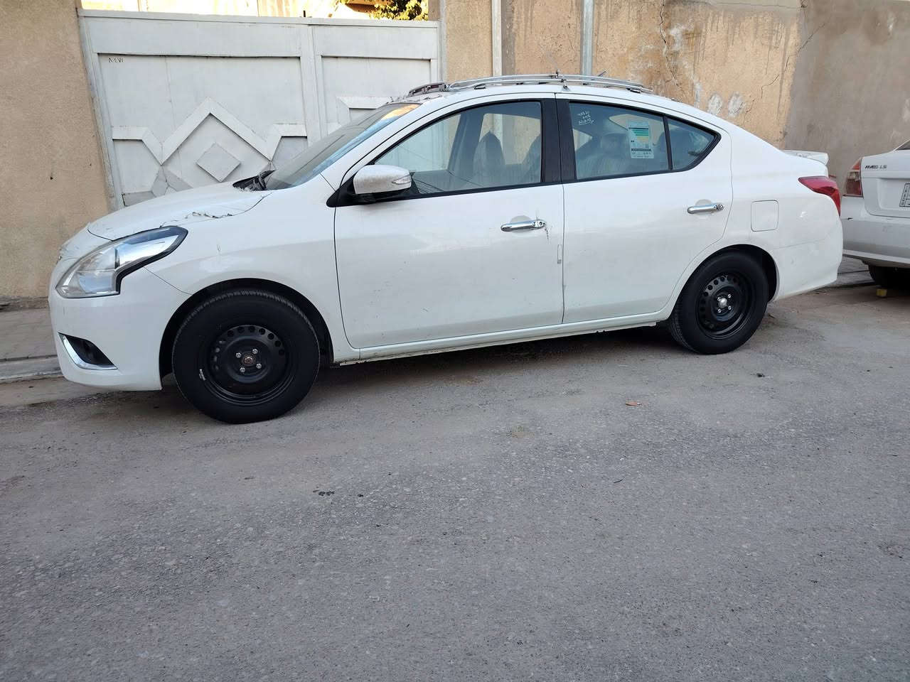 للبيع نيسان صني مديل 25 كفاله عامه رقم اربيل جديد  داخل بيجي ماشيه 20 الف ستخدام شخصي بعده بحاله الشركه مكاني نجف *********** السعر 125 وبيه مجال
