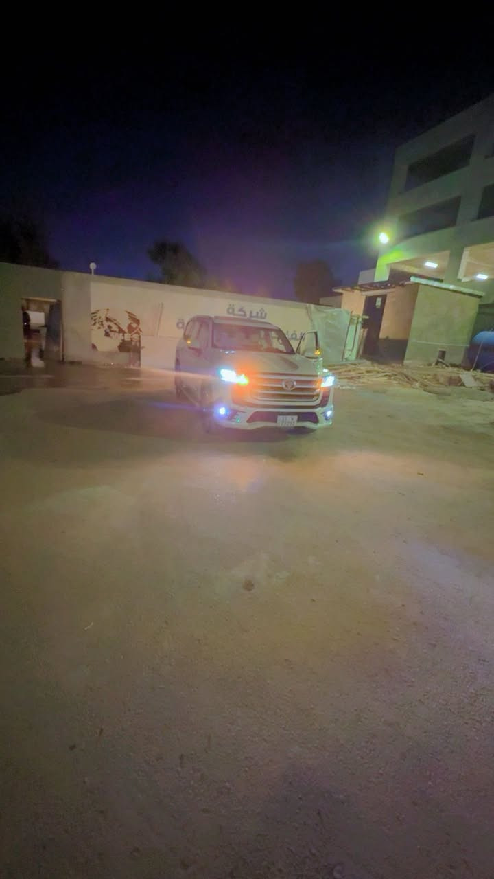 سلام عليكم عندي جكساره مديل ٢٣ كفاله عامه سعره ٦٧٥ بيه مجال  بريم صلي مكان بغداد لشعب سريداد ***********
