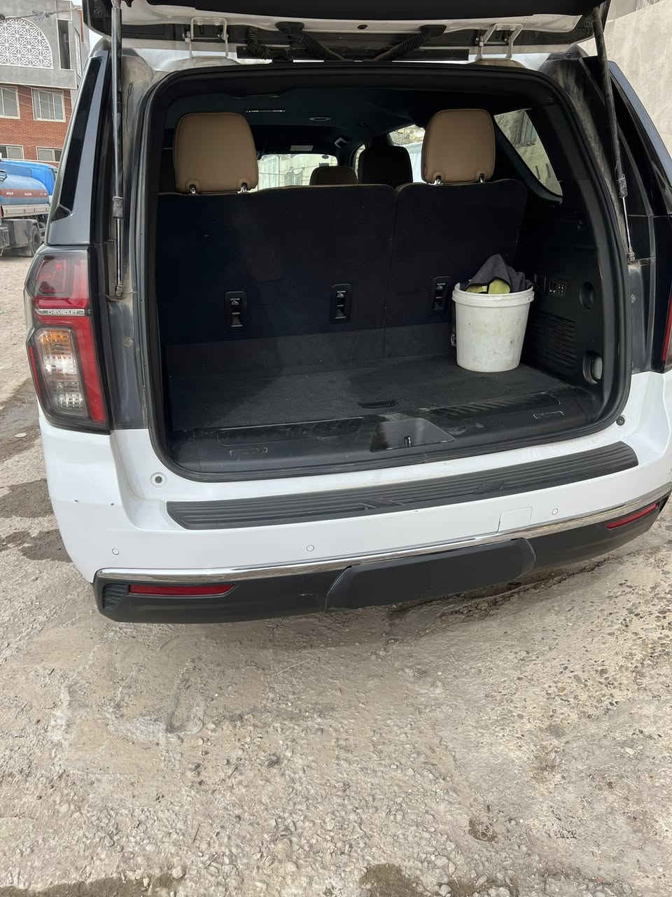 السلام عليكم
تاهو بوليسي 2024

دخول جديد رقم بغداد باسمي اداورلك ثاني يوم حادث السياره حافت البنيد فقط وتم تبديله مع جاملغ واحد تعديل بارد بدون فتح 
ماشيه (22) الف فقط زيرو 

السياره جديده داخل بيجي 
ايرباص استيرن فقط
ملاحضة إذا اكو مراوس سيارة رام أراوس2025

سعر 410
اتصال ***********
