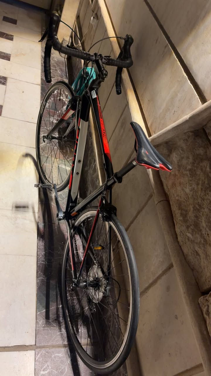 السلام عليكم
للبيع دراجه رود ماركه جاينت 🌟
الدراجه ماشاءالله مثل ما موضح نضافتها بل صور وبعد احله بل حقيقه وعل خير عله الياخذها

كل قطع الدراجه مختم جاينت حته التايرات الدراجه مال حاويه وغير مستخدمه داخل العراق❗️ 

حجم الفريمM مختوم عل فريم 

سستم الدراجه كلارس حديث براكيت❗️

السعر 375 الف وبيها مجال🌟

مكاني زيونة 710📍

للتواصل***********☎️

متوفر توصيل جميع انحاء العراق🚚
