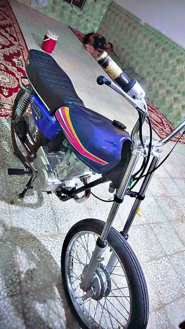 سلام عليكم شباب دراجه لبيع نامه ما صالهه هواي من معمره كفاله سعر800وبيهه مجال للشراي يخابر‏‪***********‬‏مكاني ميسان علي الشرجي

