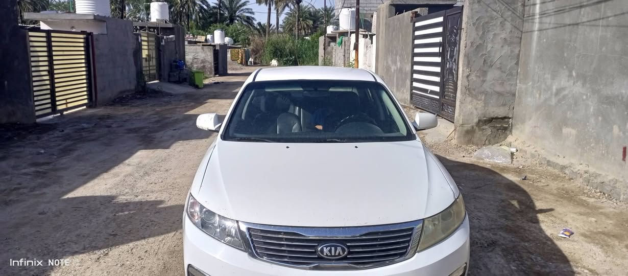السلام عليكم كيا اوبتما ٢٠١٠ بغداد رقم دولي تحويل مباشر سيارة حلوة ونظيفة بيها اربع قطع صبغ جاهزة مابيها نقص بس التبريد بيه ليك منظومنه كامله دواخلها كهربائياتها صدرها كله جاهز السعر مال بيع 80 ورقة مكاني بغداد اللطيفية رقم الهاتف ***********
