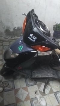 دراجه سكنكس فحل نوزل كلش نضيفه صالنصه مزروفه وكلشي بيه شغال اي نقص ماب...