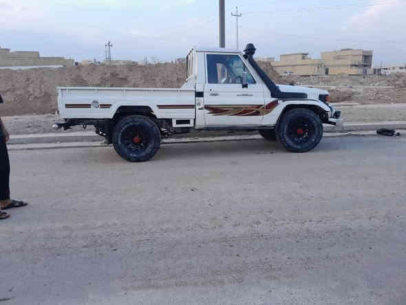 السلام عليكم لانكروز شاص مديل ٨٩سياره جهزه من كلشي رقم انكليزي سنويه جديده سعر ٦٥ ورقه بيه مجل وتصل عل هذ رقم ***********
